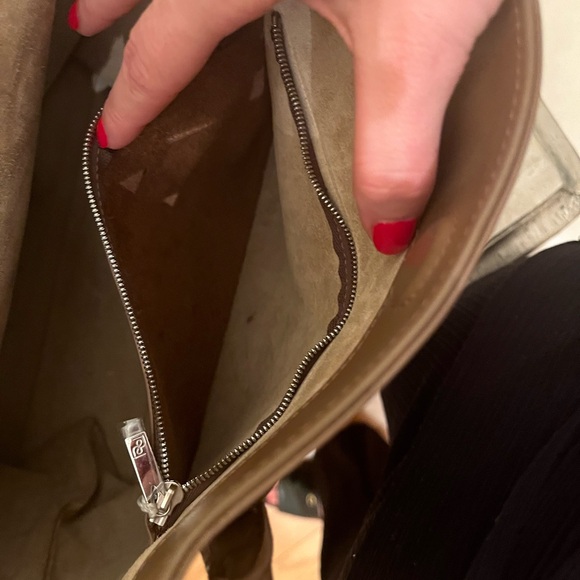 Reformation Tote - Picture 5 of 8